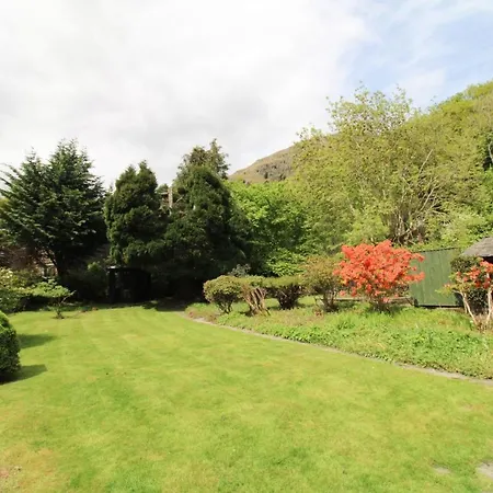 Casa de Férias Little Parrock, Nestled At The Foot Of Helm Crag With Walks From The Door *