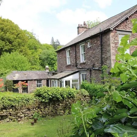 Casa de Férias Little Parrock, Nestled At The Foot Of Helm Crag With Walks From The Door Grasmere