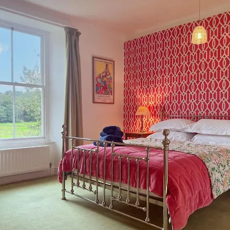 Casa de Férias Little Parrock, Nestled At The Foot Of Helm Crag With Walks From The Door