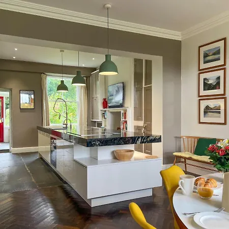 Little Parrock, Nestled At The Foot Of Helm Crag With Walks From The Door Grasmere